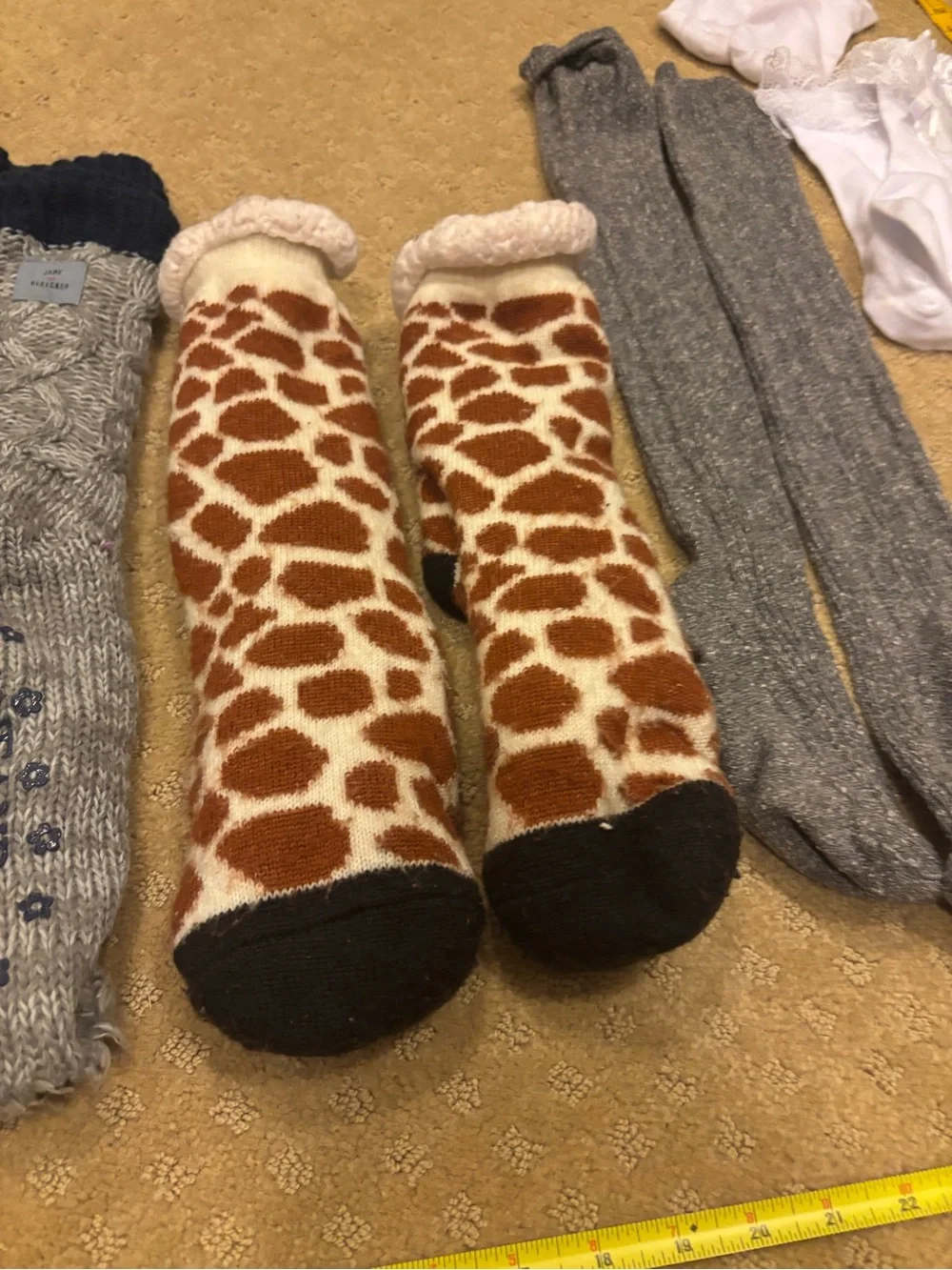 LOT used winter socks. Multi brand
